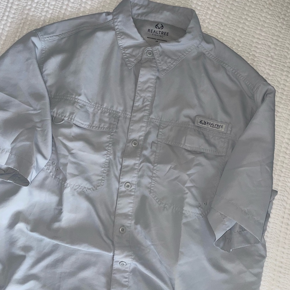Realtree Gray Casual Button Down Shirt